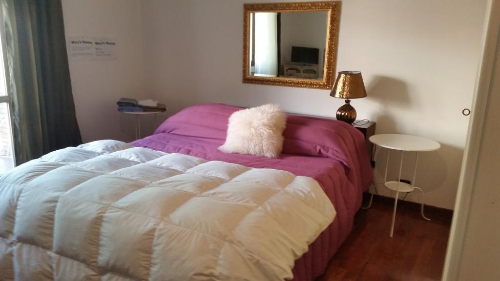 B&B Mary'S House 치암피노 외부 사진