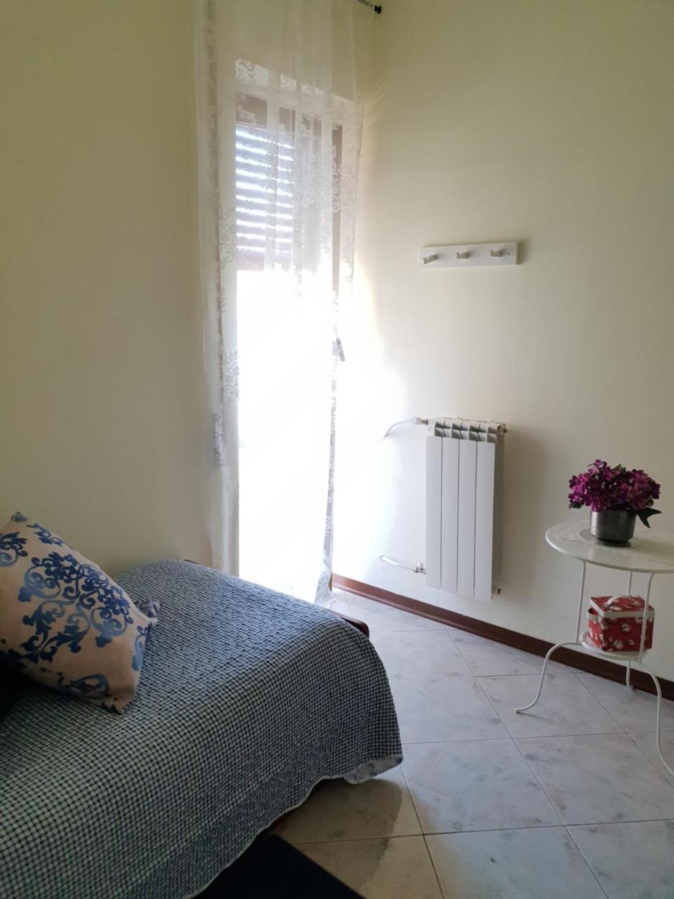 B&B Mary'S House 치암피노 외부 사진