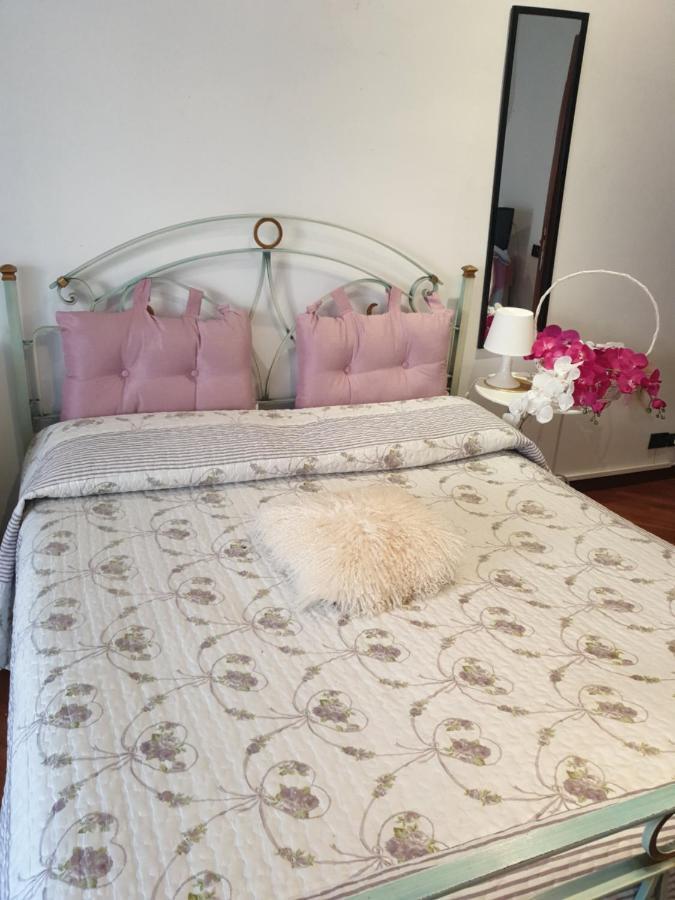 B&B Mary'S House 치암피노 외부 사진