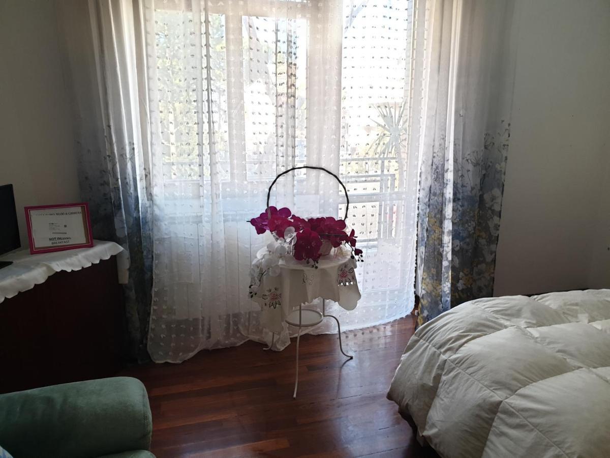 B&B Mary'S House 치암피노 외부 사진